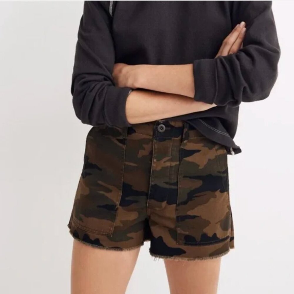 Madewell Camo Griff Fatigue Shorts